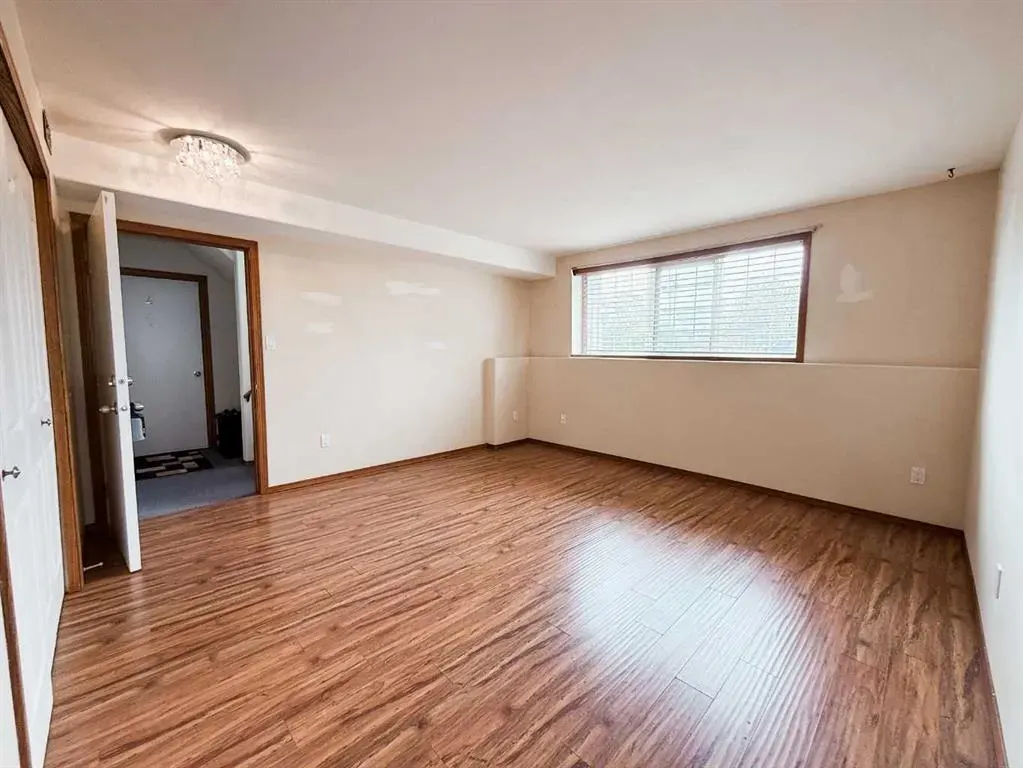1006 3 Avenue, #3
