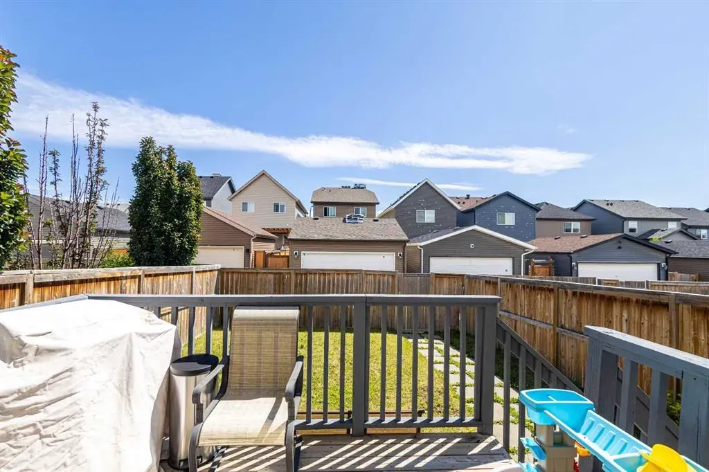 90 Evansridge Crescent NW