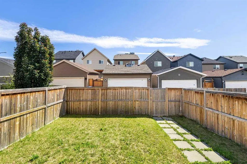 90 Evansridge Crescent NW