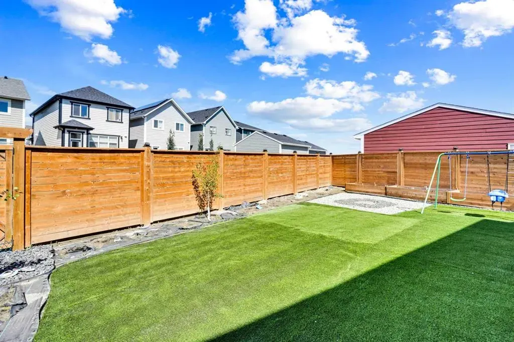 38 Magnolia Court SE