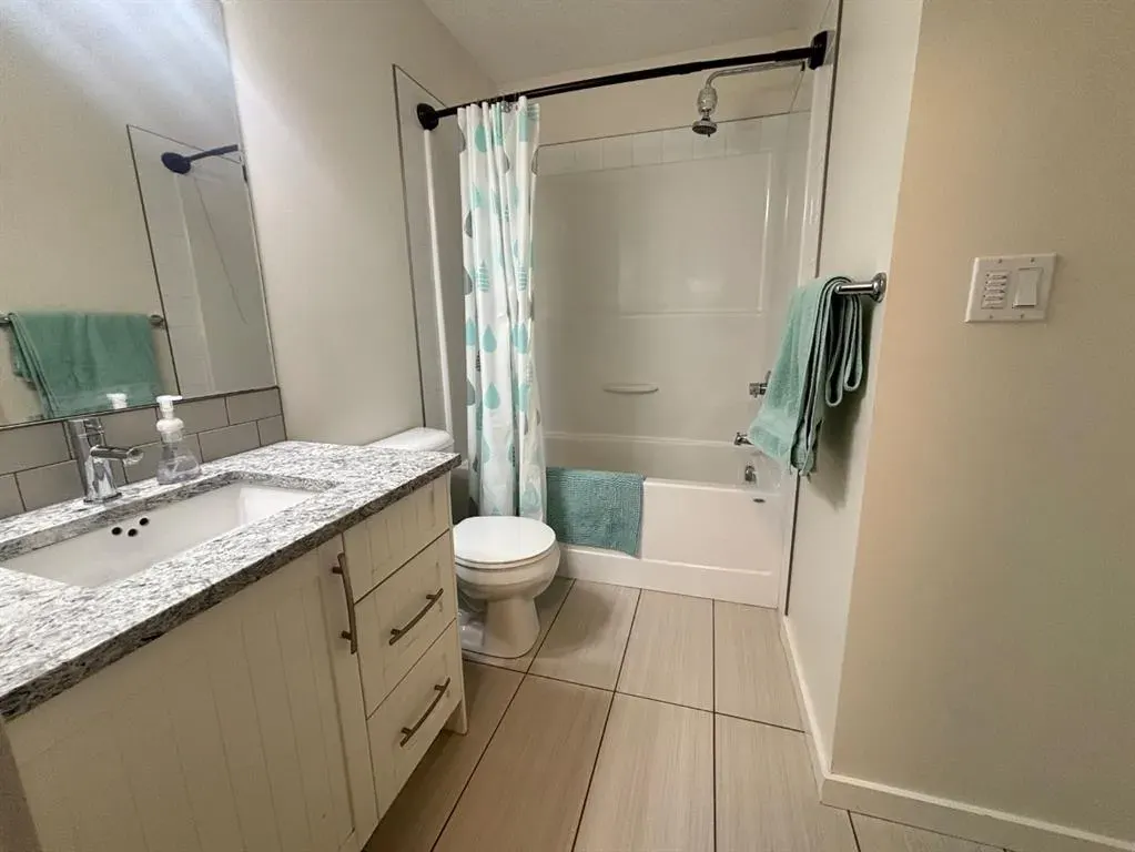 2400 Ravenswood View SE, #1513
