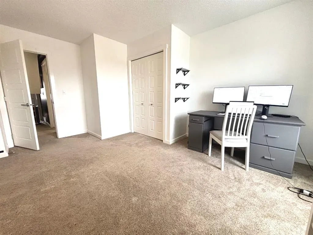 2400 Ravenswood View SE, #1513
