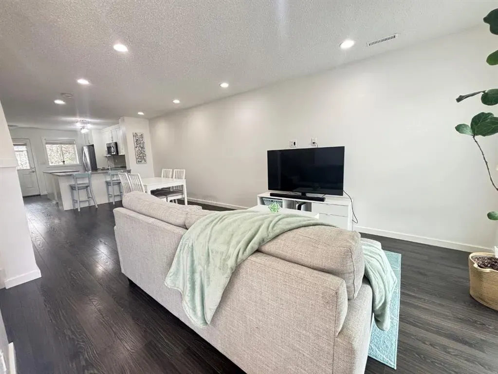 2400 Ravenswood View SE, #1513