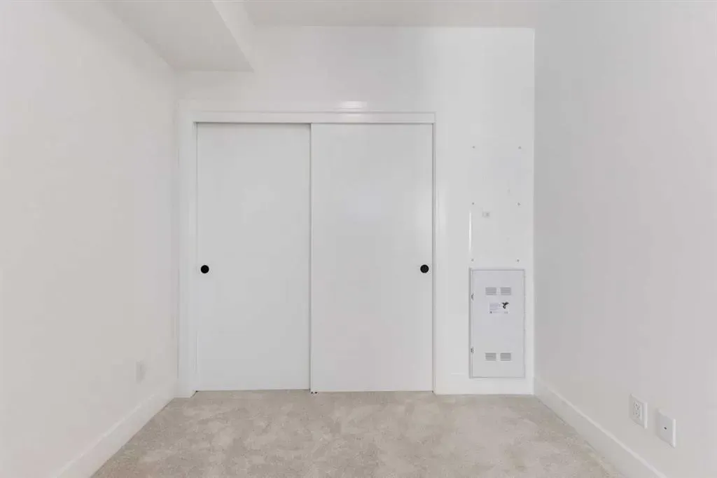 330 Dieppe Drive SW, #117
