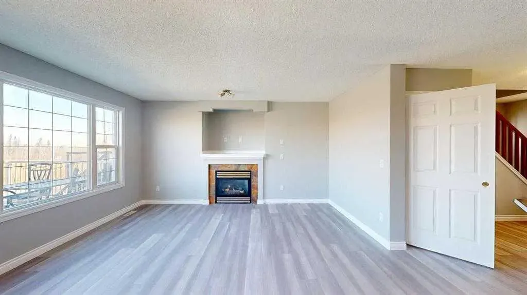 334 Grosbeak Way