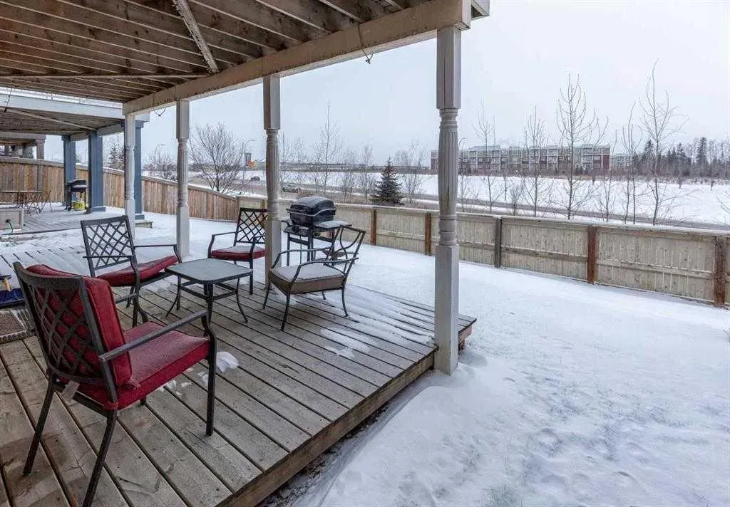 334 Grosbeak Way