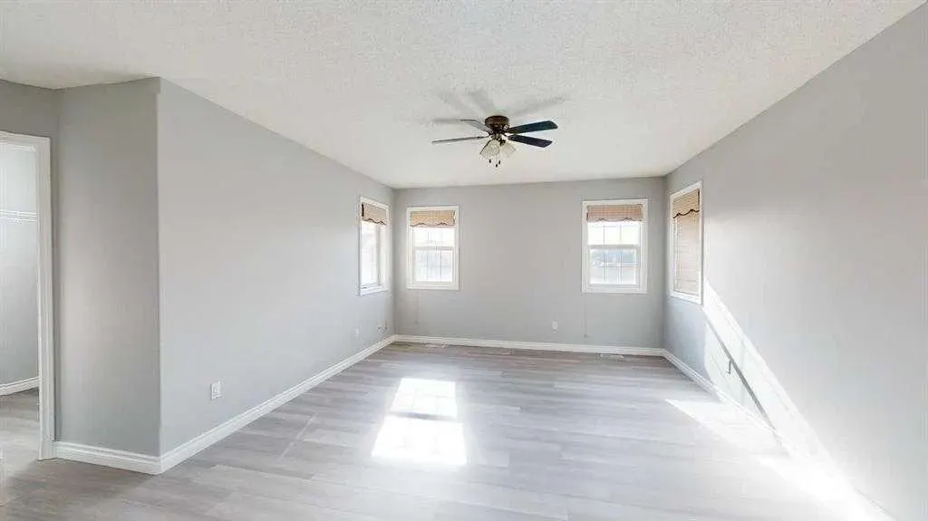 334 Grosbeak Way
