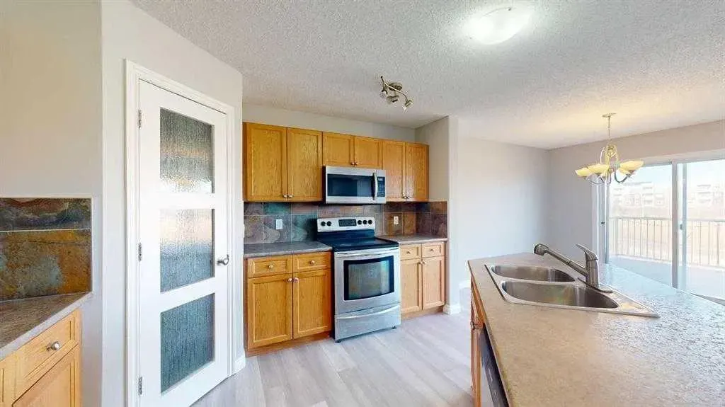334 Grosbeak Way