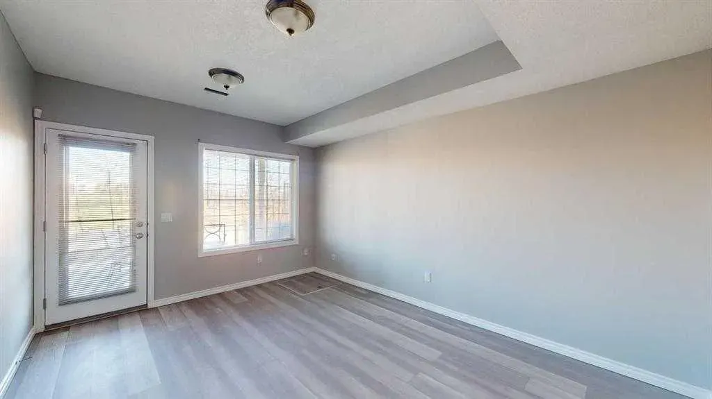 334 Grosbeak Way