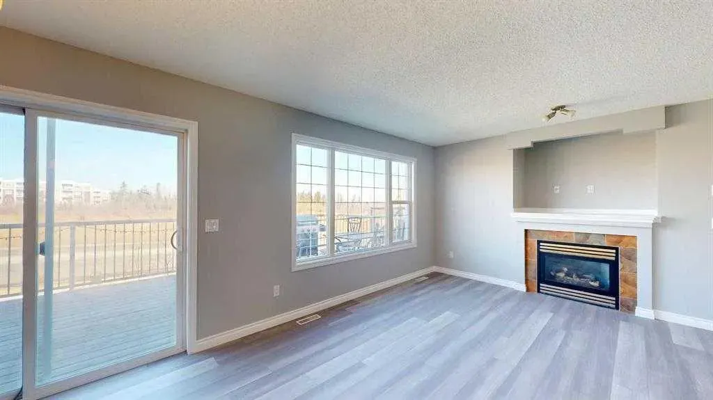 334 Grosbeak Way