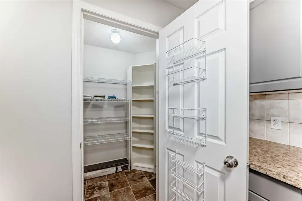 1010 Railway Street, #312