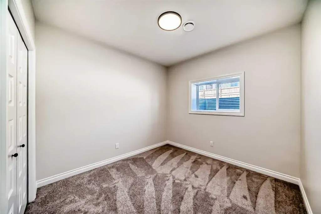 375 Homestead Grove NE