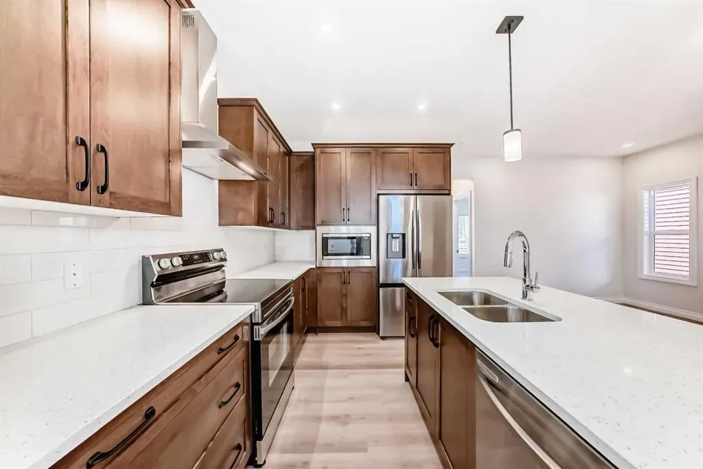 375 Homestead Grove NE