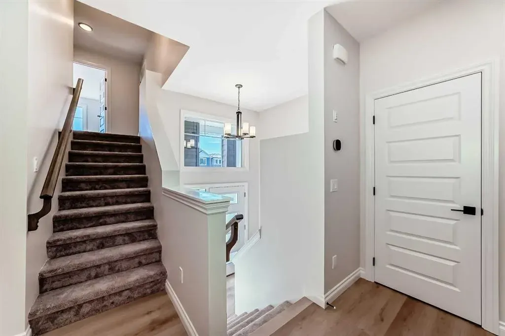 375 Homestead Grove NE