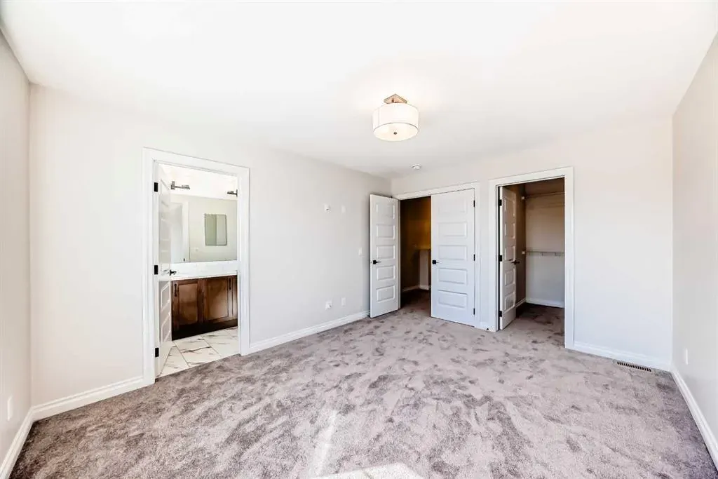 375 Homestead Grove NE