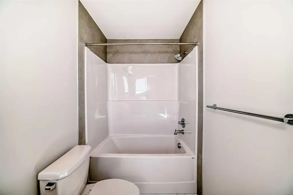 375 Homestead Grove NE