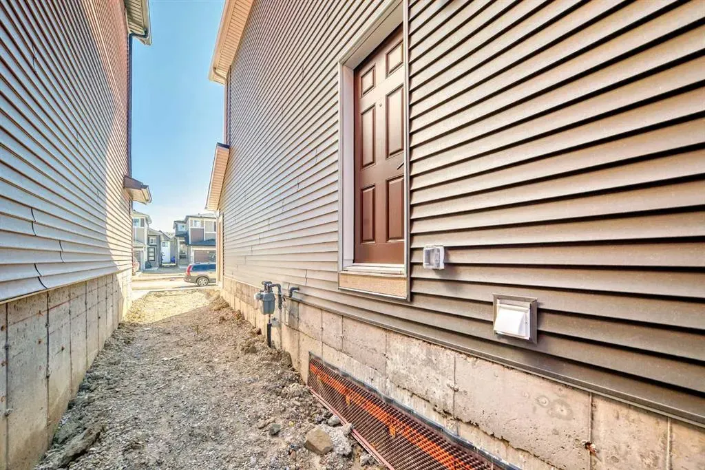 375 Homestead Grove NE