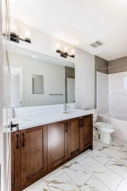 375 Homestead Grove NE