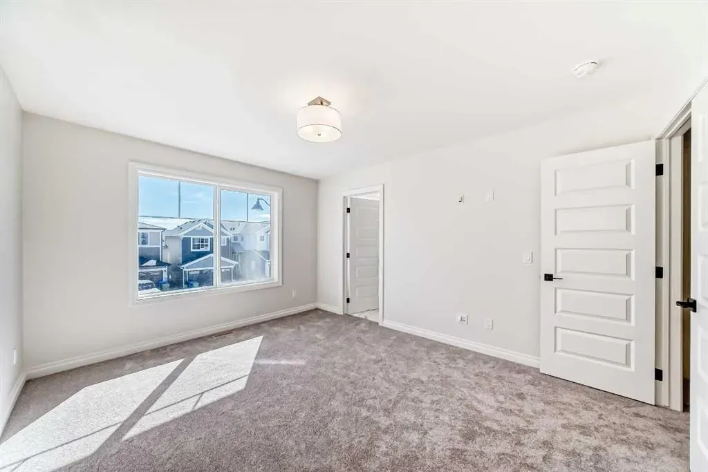 375 Homestead Grove NE