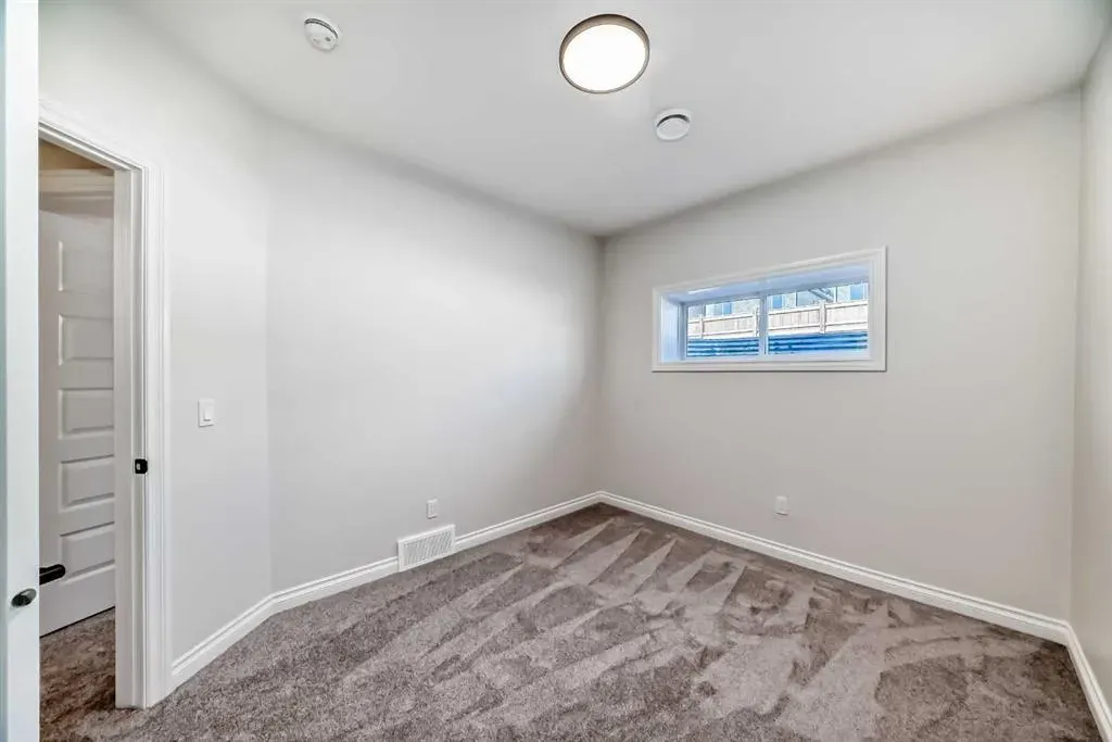 375 Homestead Grove NE