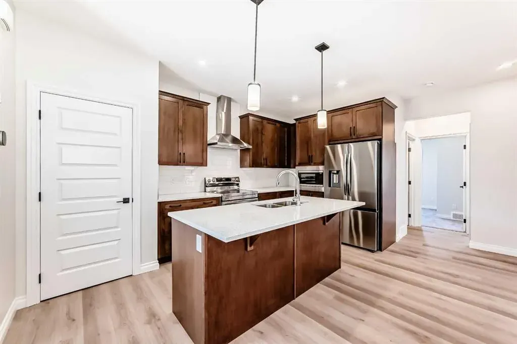 375 Homestead Grove NE