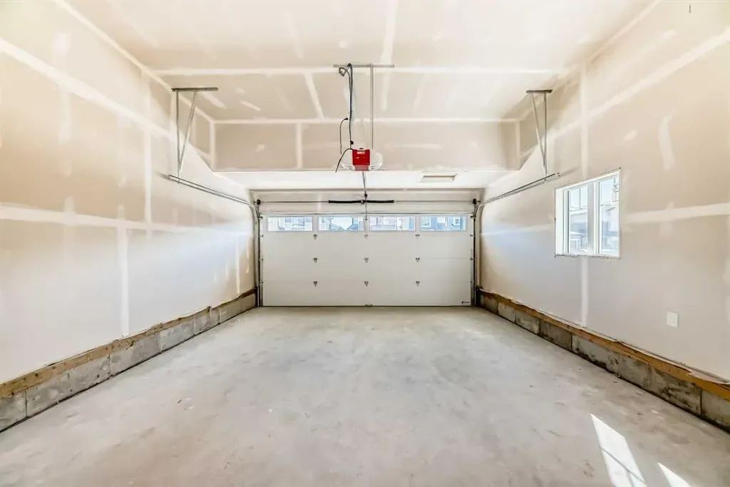 375 Homestead Grove NE
