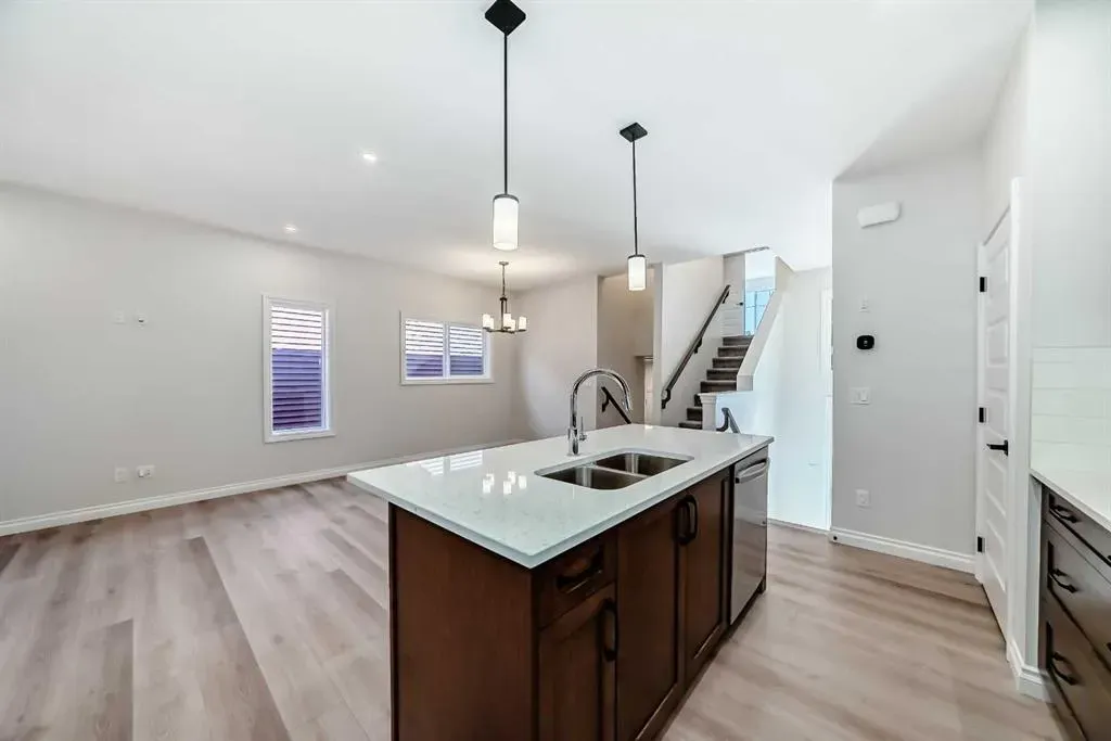 375 Homestead Grove NE