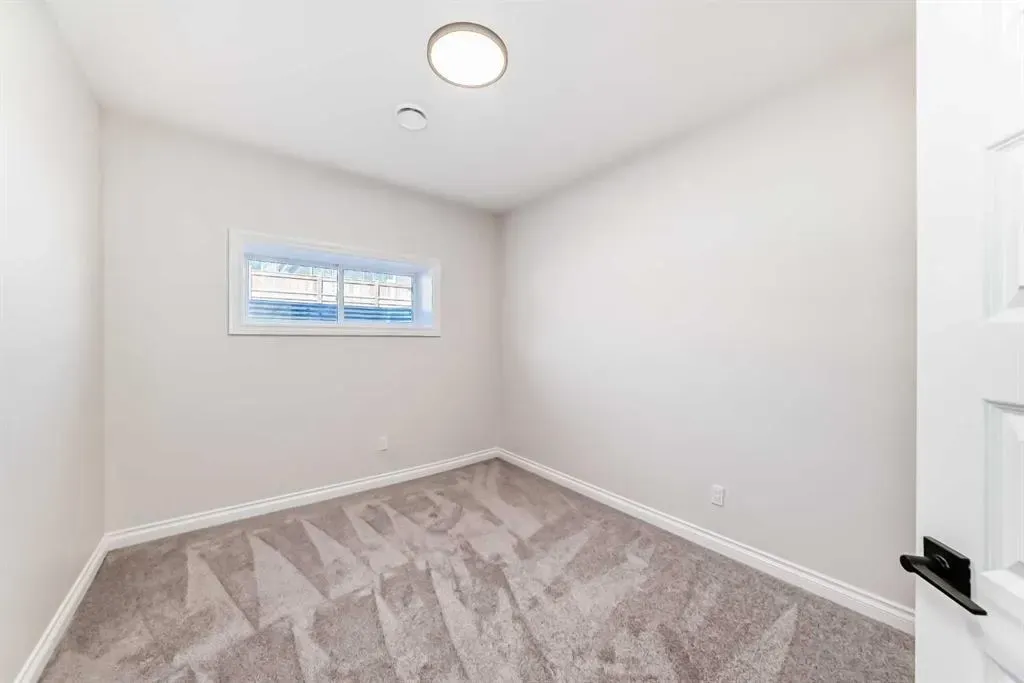 375 Homestead Grove NE