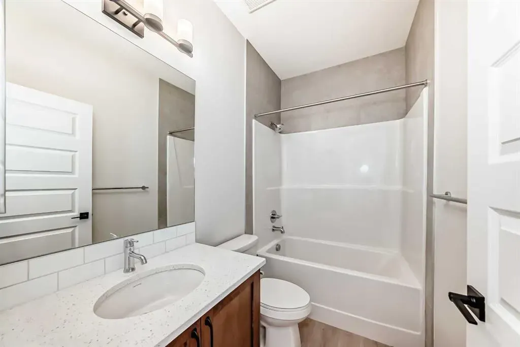 375 Homestead Grove NE