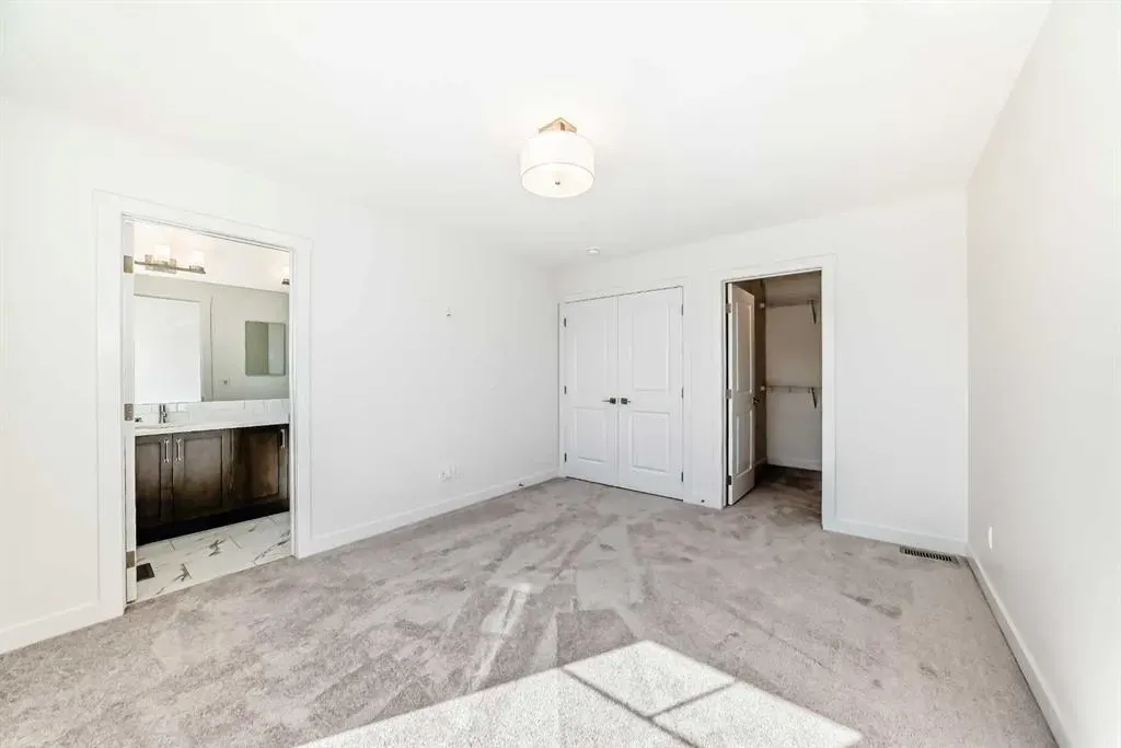 367 Homestead Grove NE