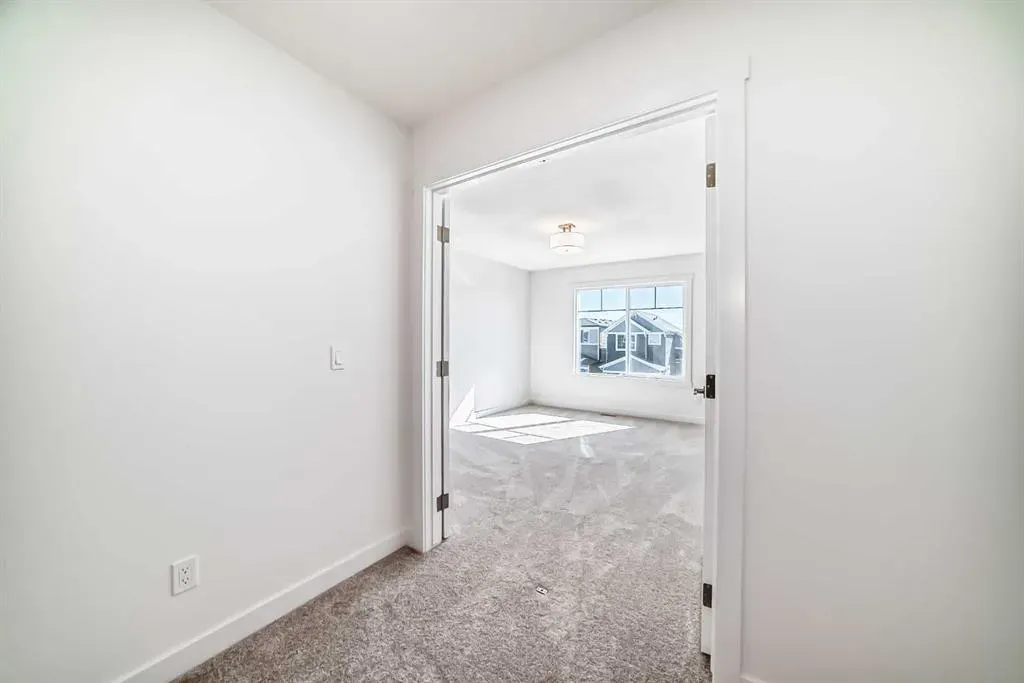 367 Homestead Grove NE
