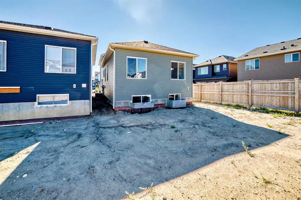 367 Homestead Grove NE