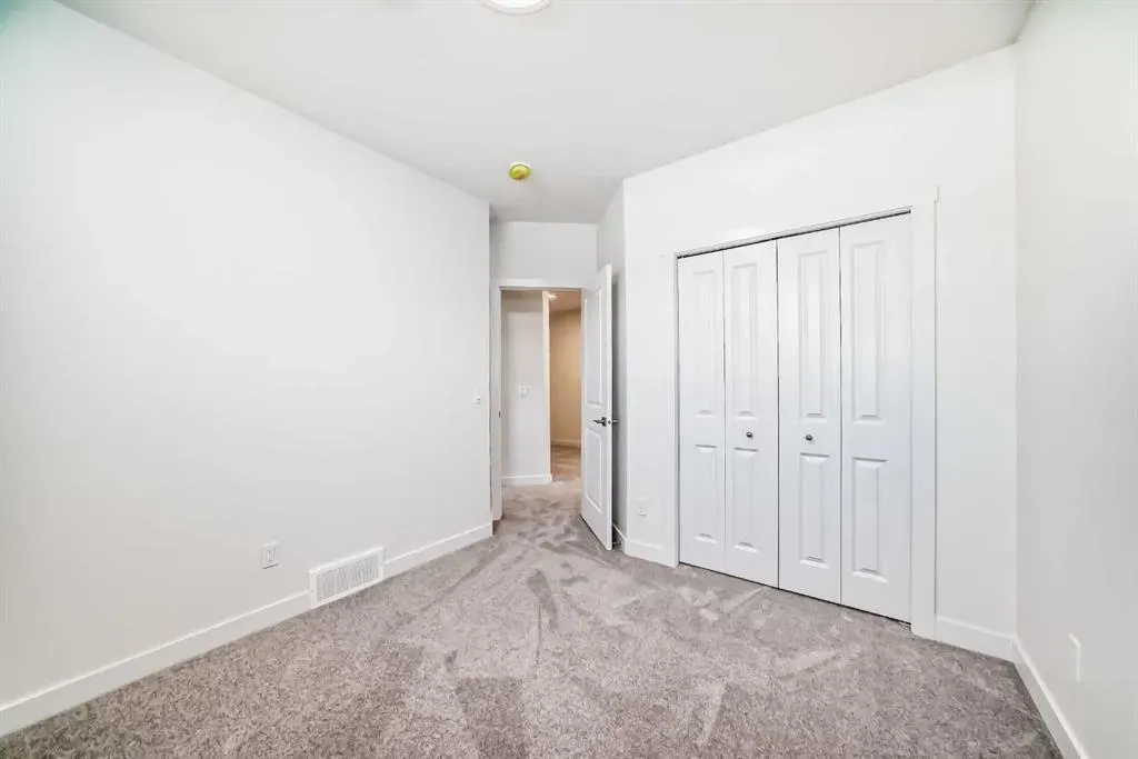 367 Homestead Grove NE