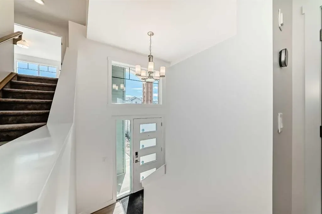 367 Homestead Grove NE