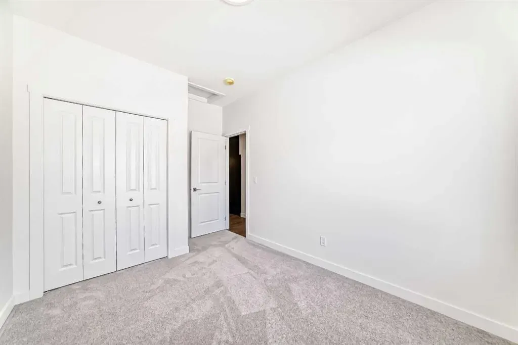 367 Homestead Grove NE
