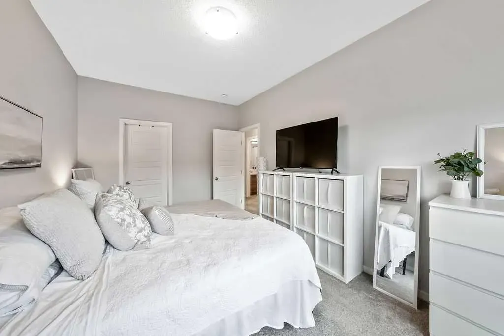 250 Fireside View, #1102