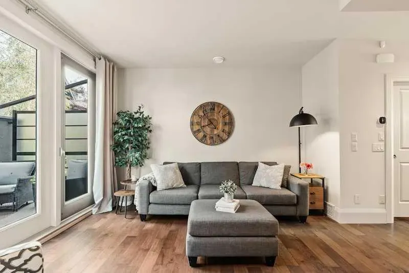 2214 30 Street SW, #103