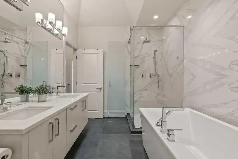 2214 30 Street SW, #103