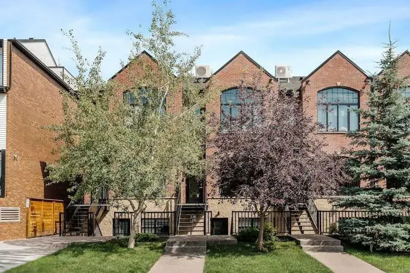 2214 30 Street SW, #103