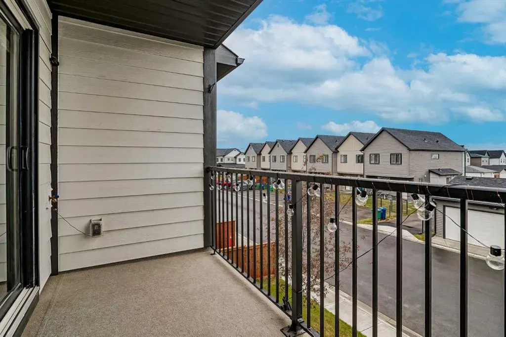 25 South Point Manor SW