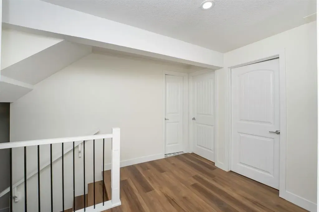 140 Whitworth Way