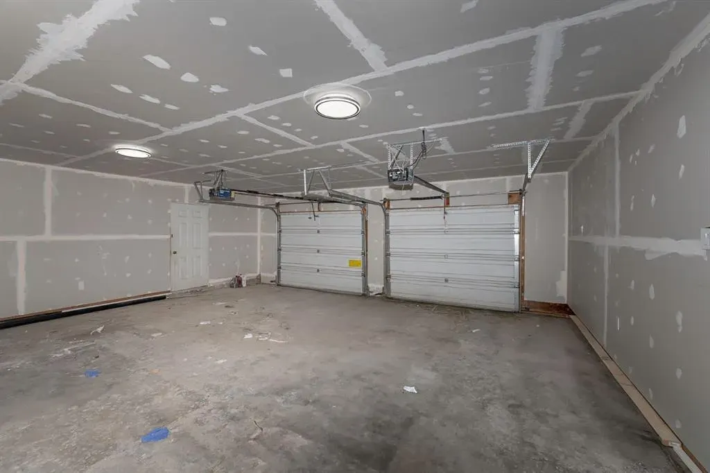 140 Whitworth Way