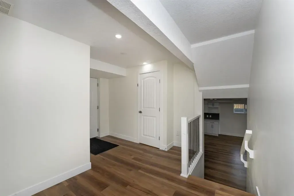 140 Whitworth Way