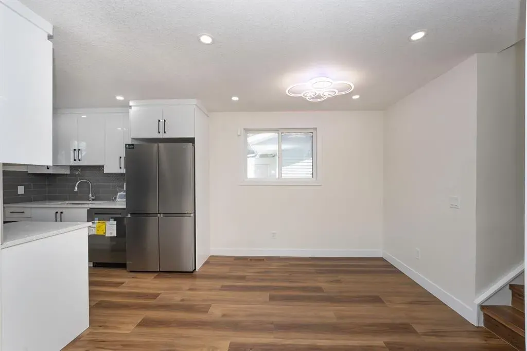 140 Whitworth Way