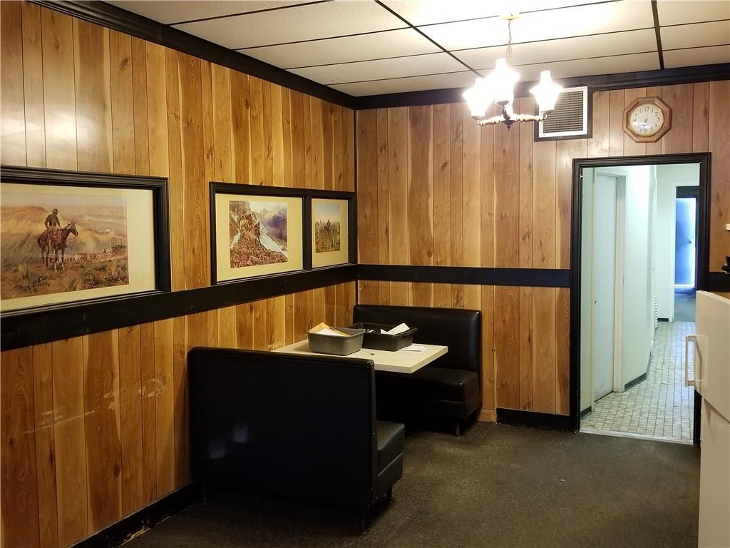 Listing C4269909 - Large Photo # 3