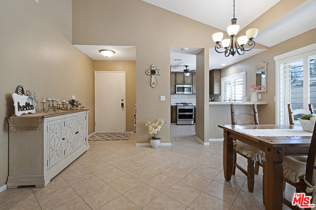 1637 Aspen Village Way