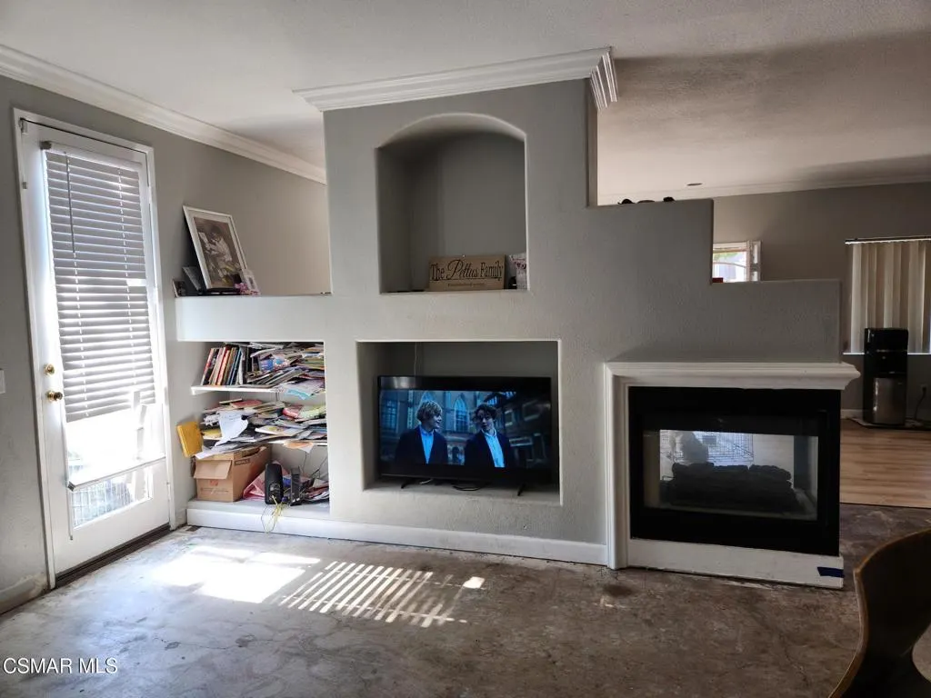 948 N Turner Avenue, #5