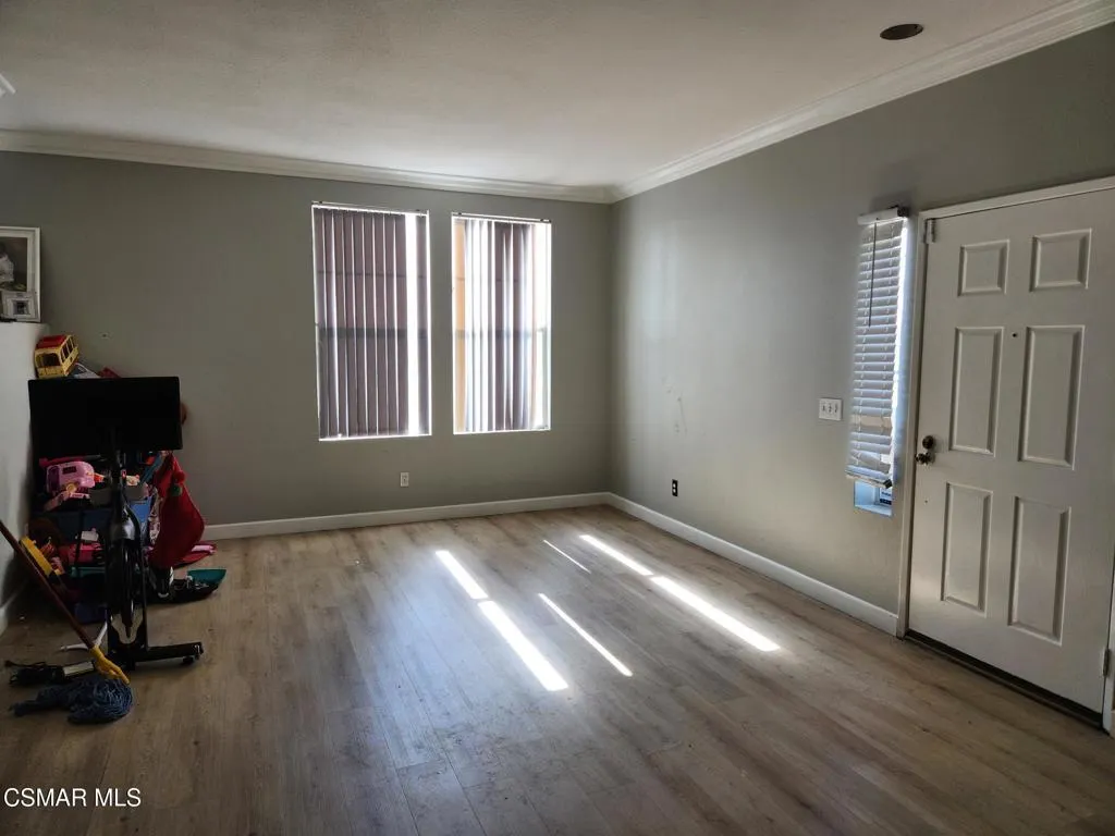 948 N Turner Avenue, #5