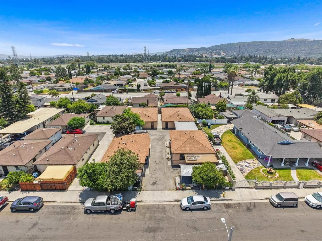 2348 Valwood Ave