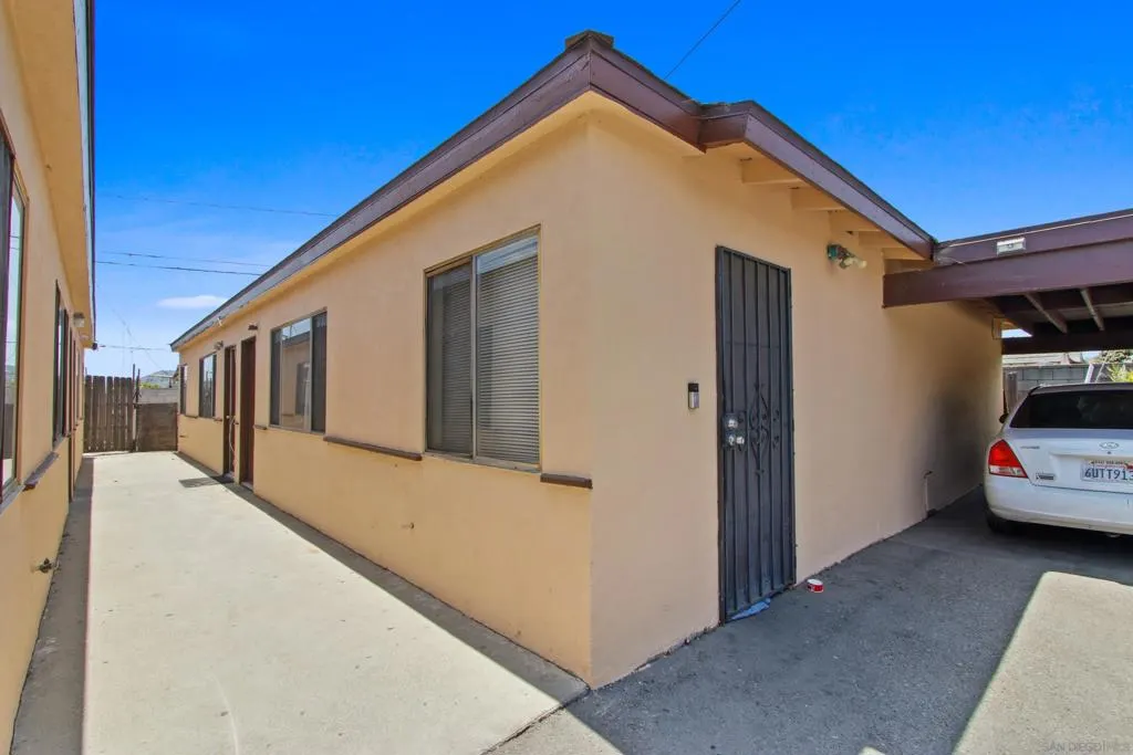 2348 Valwood Ave